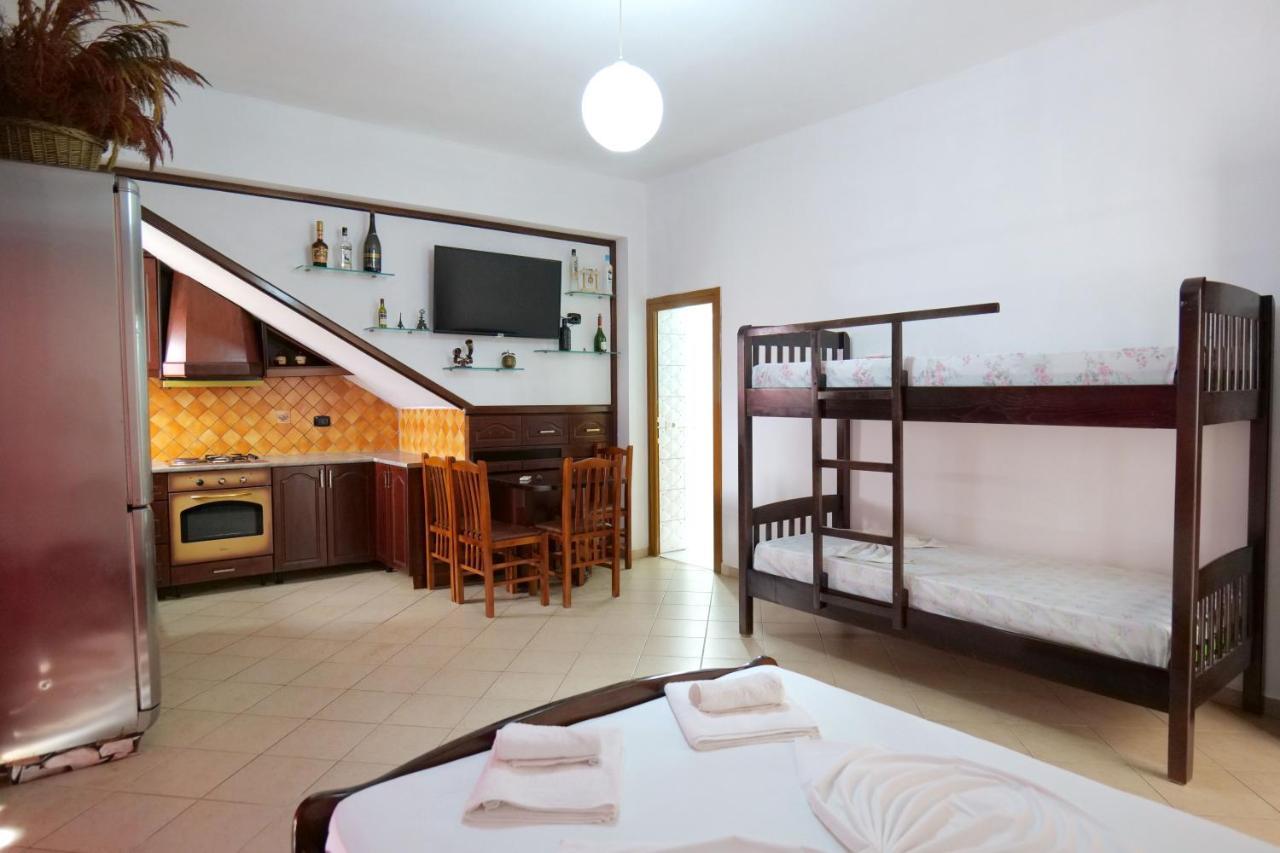 Vila Relax Ksamil Buitenkant foto