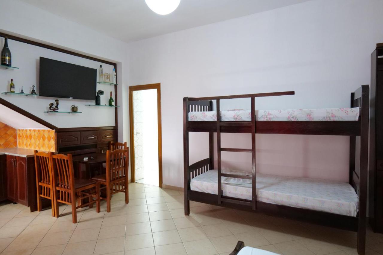 Vila Relax Ksamil Buitenkant foto
